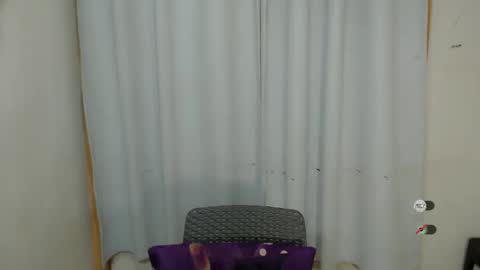 Snapshot of kaamy_dake chatting on 01-28-25, 04:19 KAAMY online show from 01-28-25, 04:19