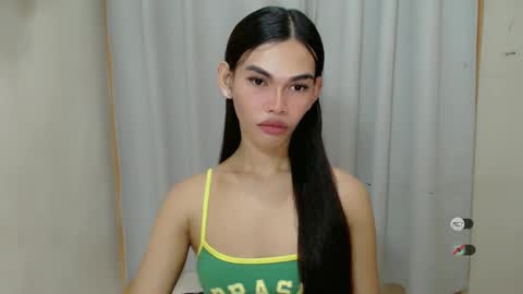 Snapshot of kaamy_dake chatting on 02-04-25, 02:43 KAAMY online show from 02-04-25, 02:43