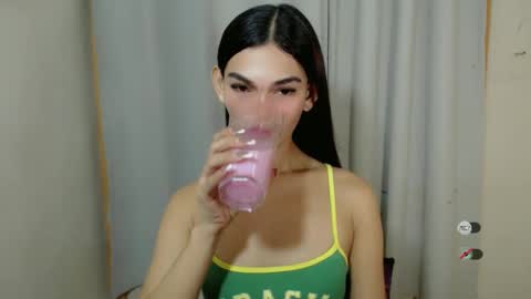 Snapshot of kaamy_dake chatting on 02-15-25, 03:39 KAAMY online show from 02-15-25, 03:39