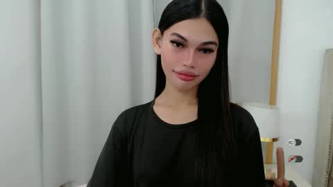 Snapshot of kaamy_dake chatting on 10-05-25, 03:43 KAAMY online show from 10-05-25, 03:43