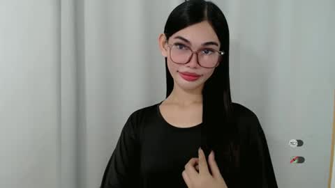 Snapshot of kaamy_dake chatting on 11-04-25, 08:41 KAAMY online show from 11-04-25, 08:41