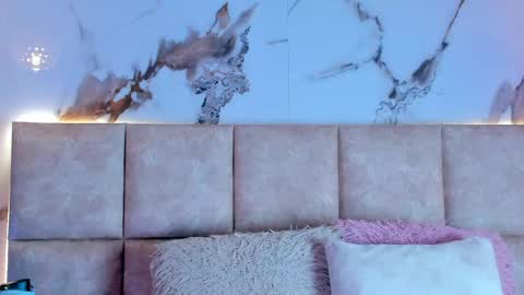 kaarol01 online show from 04-18-26, 02:48