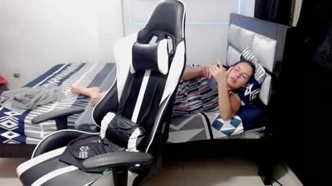 Snapshot of kabic_dragon736 chatting on 09-10-25, 05:51 Kabic  online show from 09-10-25, 05:51