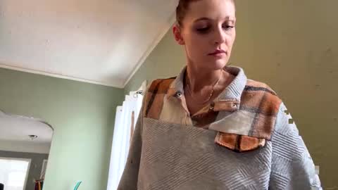 Snapshot of kaceelynn chatting on 02-10-25, 07:07 Kac online show from 02-10-25, 07:07