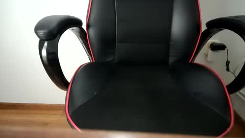 kacperbig98 online show from 12-20-25, 04:52