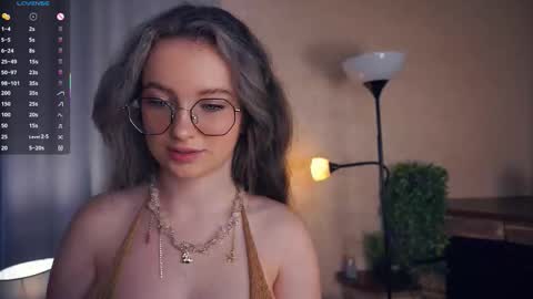 Snapshot of kacyboone chatting on 09-22-25, 06:48 Tate online show from 09-22-25, 06:48