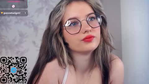 Snapshot of kacyboone chatting on 10-29-25, 06:59 Tate online show from 10-29-25, 06:59