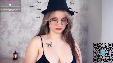 Snapshot of kacyboone chatting on 10-31-25, 05:19 Tate online show from 10-31-25, 05:19