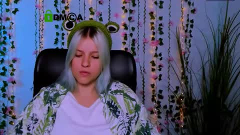 kaela_spell_ online show from 10-02-25, 01:18