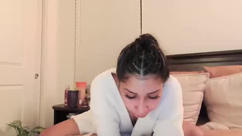 kaelagreen online show from 10-19-25, 06:47