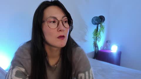 ChloeIndependient model online show from 01-06-25, 01:09