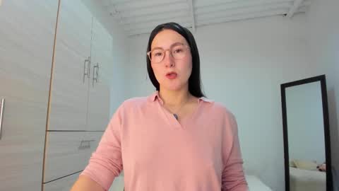 ChloeIndependient model online show from 11-06-25, 03:35