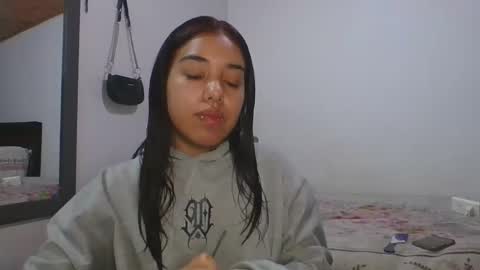 KAHELIINDEPENDENT MODEL online show from 03-08-25, 01:03