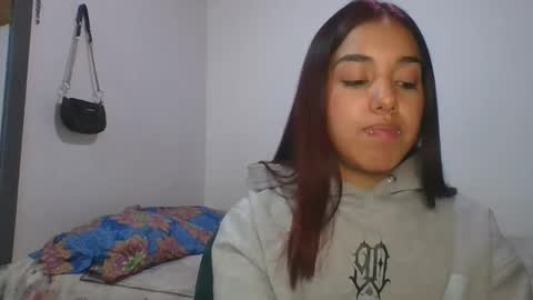 KAHELIINDEPENDENT MODEL online show from 03-08-25, 07:31