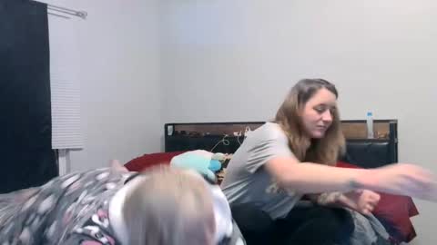 Kai Em and Abs online show from 02-03-25, 04:25