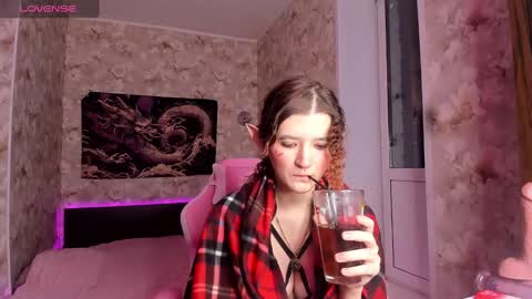 kai_and_gerda636 online show from 01-26-25, 07:31