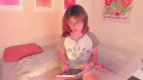 Kai Novoa online show from 10-15-25, 08:31