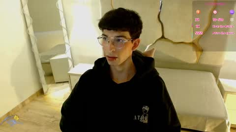 kai_tay1 online show from 04-27-26, 11:41