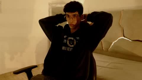 kai_tay1 online show from 04-28-26, 11:37