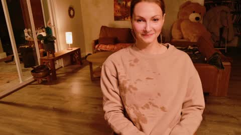 Snapshot of kaileeshy chatting on 01-13-26, 04:29 Kailee Smile online show from 01-13-26, 04:29