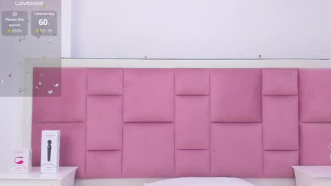 Snapshot of kaily_sweet1 chatting on 11-01-25, 11:12 kelly online show from 11-01-25, 11:12