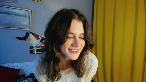 Eshley online show from 10-31-25, 10:11