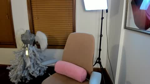 Kaiya    online show from 12-08-24, 04:04