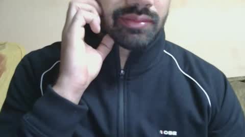 Vicky online show from 01-15-25, 04:57