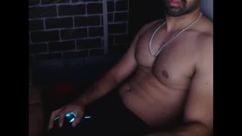 Vicky online show from 01-15-25, 05:37