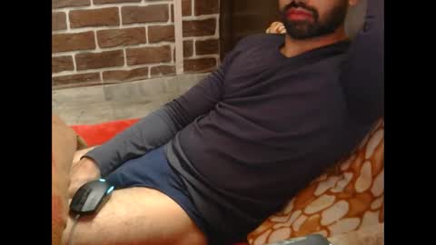 Vicky online show from 01-24-25, 05:11