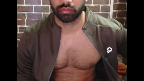 Vicky online show from 01-26-25, 05:34