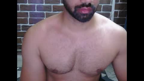 Vicky online show from 02-19-25, 04:44