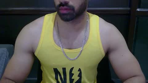 Vicky online show from 09-08-25, 03:11