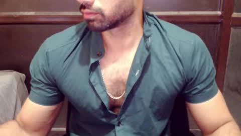 Vicky online show from 10-17-25, 05:59