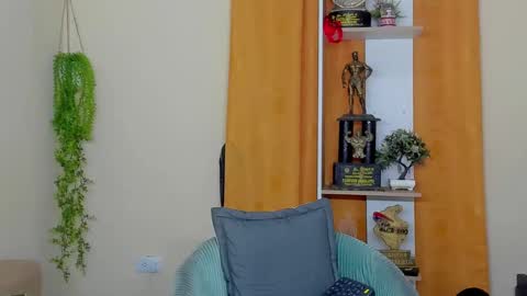 kale thomson online show from 01-28-25, 09:40