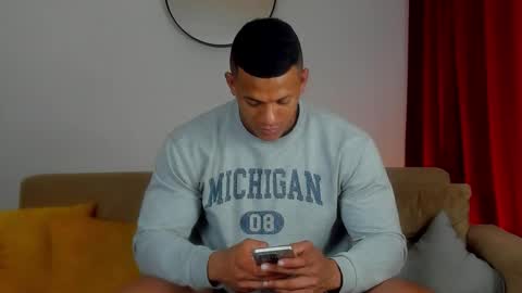 Snapshot of kale_tomson chatting on 11-23-25, 04:12 kale thomson online show from 11-23-25, 04:12