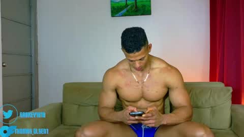 Snapshot of kale_tomson chatting on 05-09-26, 01:00 kale thomson online show from 05-09-26, 01:00