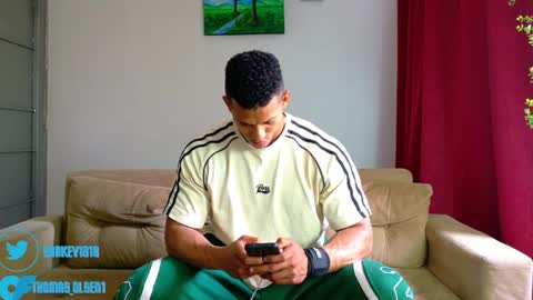 Snapshot of kale_tomson chatting on 06-02-26, 06:43 kale thomson online show from 06-02-26, 06:43