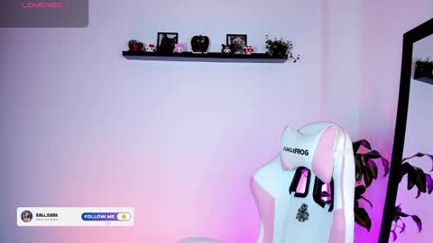 Kali Ka Please help me with your thumbs up its important   dont forget my birthday on October 26 online show from 11-16-25, 06:13