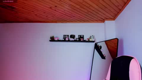 Kali Ka Please help me with your thumbs up its important   dont forget my birthday on October 26 online show from 06-08-26, 09:04