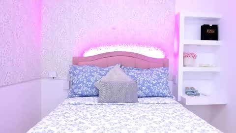 Kali Bloom  online show from 01-12-26, 10:15