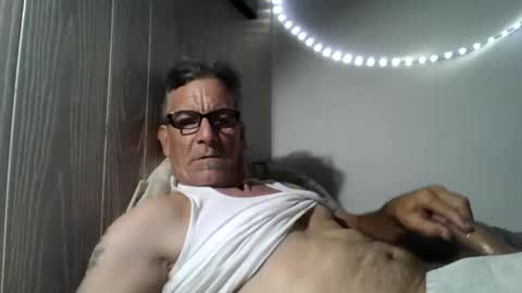 kalifornia91666 online show from 11-01-25, 08:00