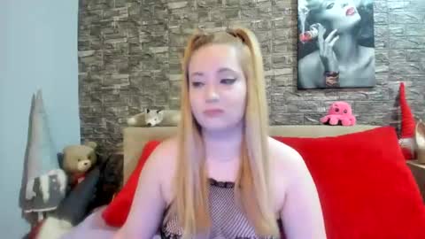 Snapshot of kalindahot chatting on 02-14-25, 07:23 kalindahot online show from 02-14-25, 07:23