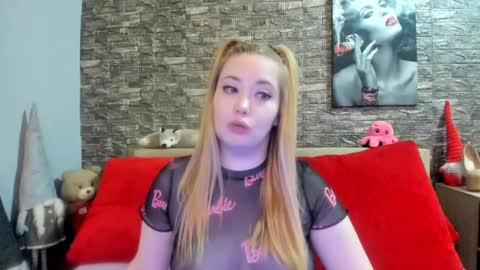 Snapshot of kalindahot chatting on 02-14-25, 10:25 kalindahot online show from 02-14-25, 10:25