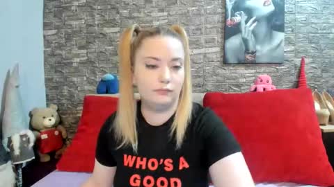 Snapshot of kalindahot chatting on 10-12-25, 06:07 kalindahot online show from 10-12-25, 06:07