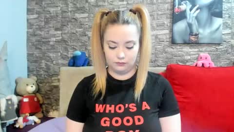 Snapshot of kalindahot chatting on 10-25-25, 06:13 kalindahot online show from 10-25-25, 06:13