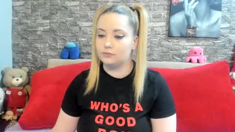 Snapshot of kalindahot chatting on 11-15-25, 11:10 kalindahot online show from 11-15-25, 11:10