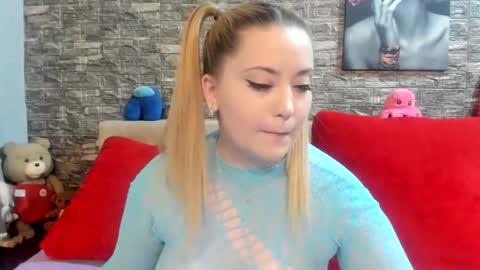 Snapshot of kalindahot chatting on 11-16-25, 07:08 kalindahot online show from 11-16-25, 07:08