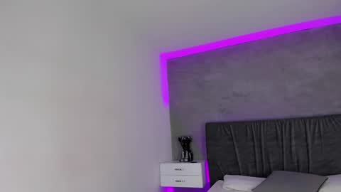 Snapshot of kaliopeh chatting on 12-14-24, 03:47 Carolina   online show from 12-14-24, 03:47