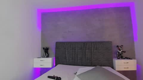 Snapshot of kaliopeh chatting on 12-21-24, 02:26 Carolina   online show from 12-21-24, 02:26